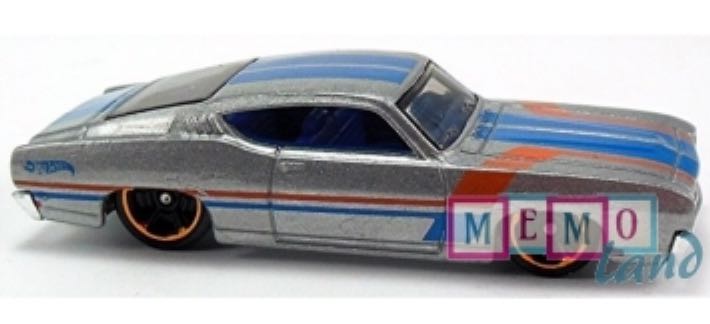 ’69 Ford Torino Talladega - HW Workshop 2014 - Muscle Mania toy car collectible - Main Image 2