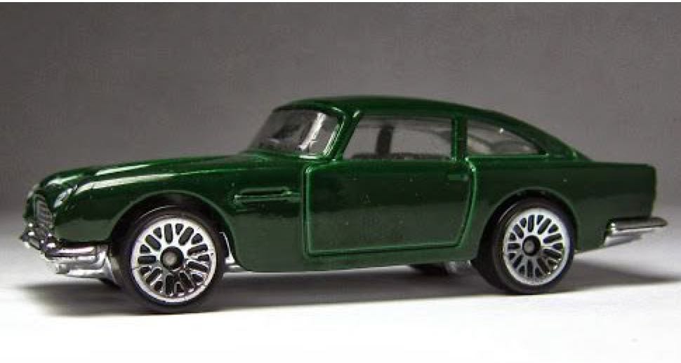 Astom Martin 1963 DB5 - HW Workshop All Stars toy car collectible - Main Image 2