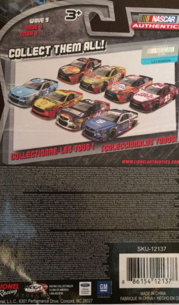 Joey Logano #22 - NASCAR Sprint Cup Series toy car collectible - Main Image 2