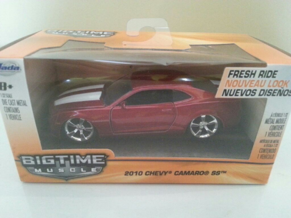 2010 Chevy Camaro SS - Bigtime Muscle toy car collectible - Main Image 1