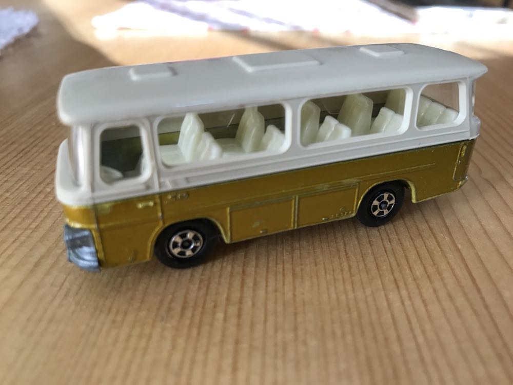Setra Coach - Matchbox 1-75 Superfast toy car collectible - Main Image 2