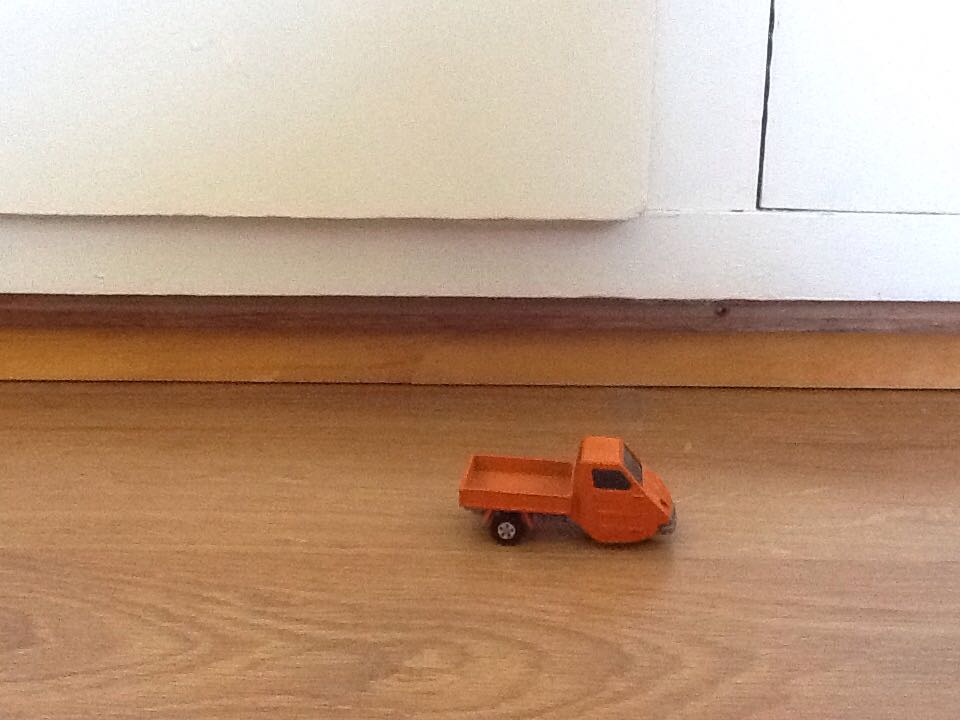 Reliant TW9 - Whizz Wheels toy car collectible - Main Image 1