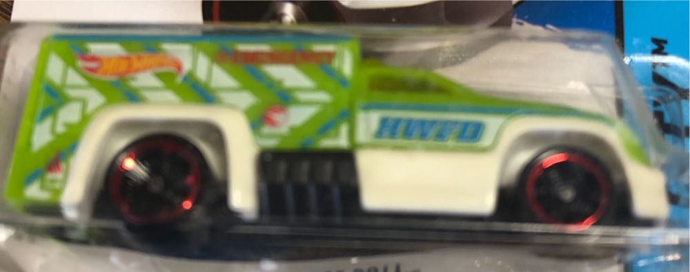 Rescue Duty - HW City toy car collectible - Main Image 4