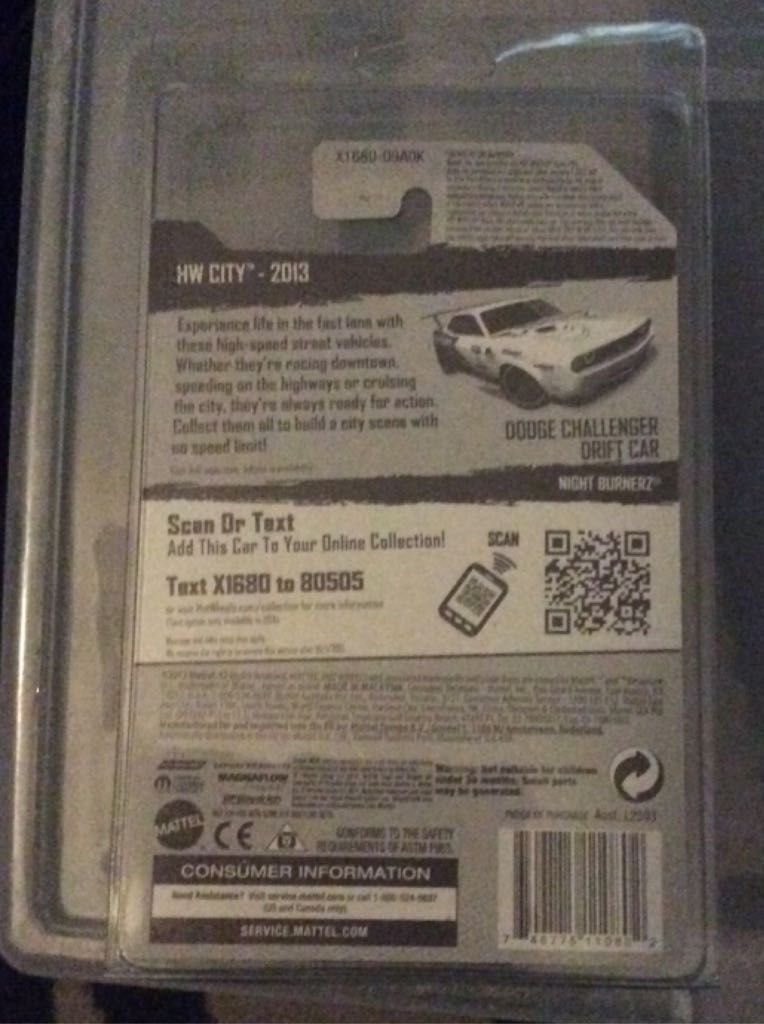 Valued 2013 Hot Wheels Treasure Hunt Dodge Challenger Drift Car - 2013 - HW City™️ toy car collectible - Main Image 2