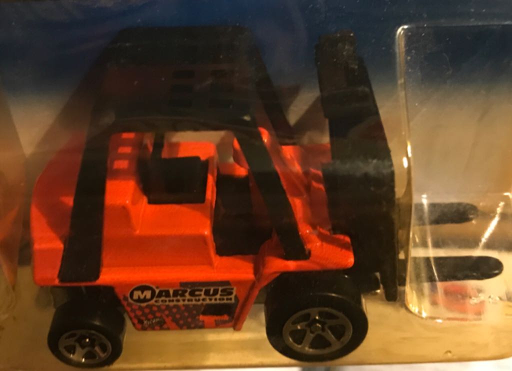 CAT Forklift - Virtual Collection toy car collectible - Main Image 2