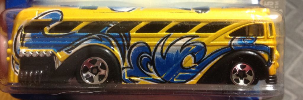 Surfin’ S’Cool Bus - Tag Rides toy car collectible - Main Image 2