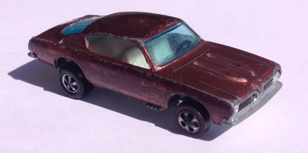 Custom Barracuda - Sweet 16 toy car collectible - Main Image 2