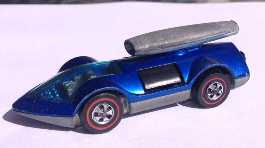 Hot Wheels Buzzerk Red