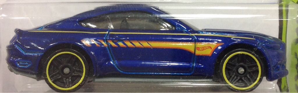 2015 Ford Mustang GT - HW WORKSHOP toy car collectible - Main Image 2