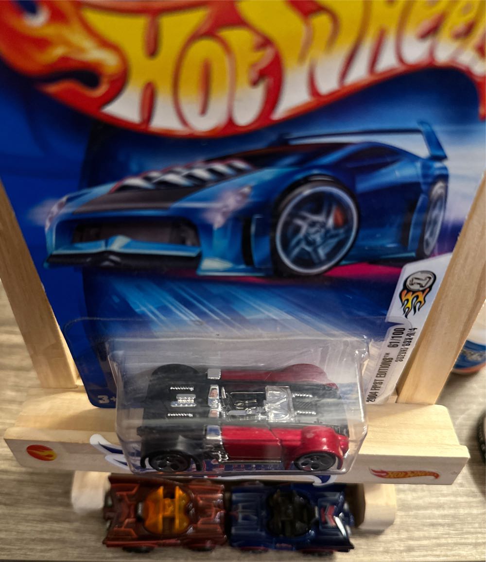 SUZUKI GSX-R/4~2004 FIRST EDITIONS™️ - 2004-FIRST EDITIONS™️ toy car collectible - Main Image 4