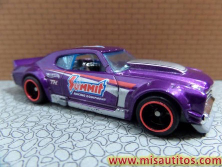 ’70 Chevy Chevelle (purple)  toy car collectible - Main Image 2
