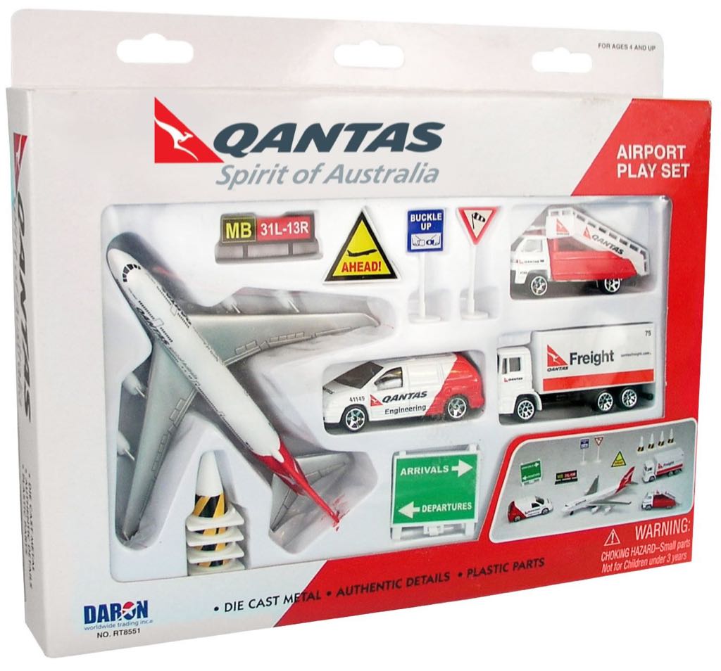 Qantas Push-Back Tug - Airport Playset - Qantas toy car collectible - Main Image 2