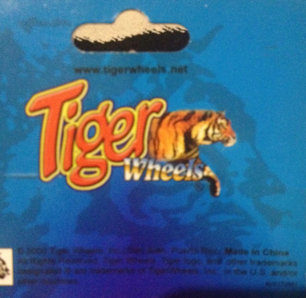 Tiger Van Cabo Rojo Day - Special Edition toy car collectible - Main Image 2