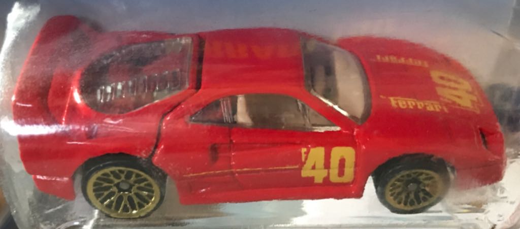 Ferrari F40 - Gold Medal Speed toy car collectible - Main Image 2