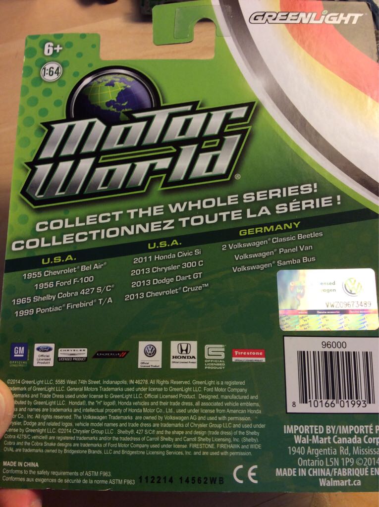 GreenLight - Volkswagen Classic Beetle - 2015 GL Motor World American Series 12 toy car collectible - Main Image 2