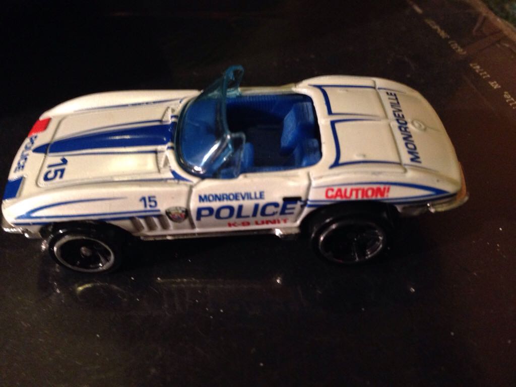 ‘65 Corvette - HW City toy car collectible - Main Image 1
