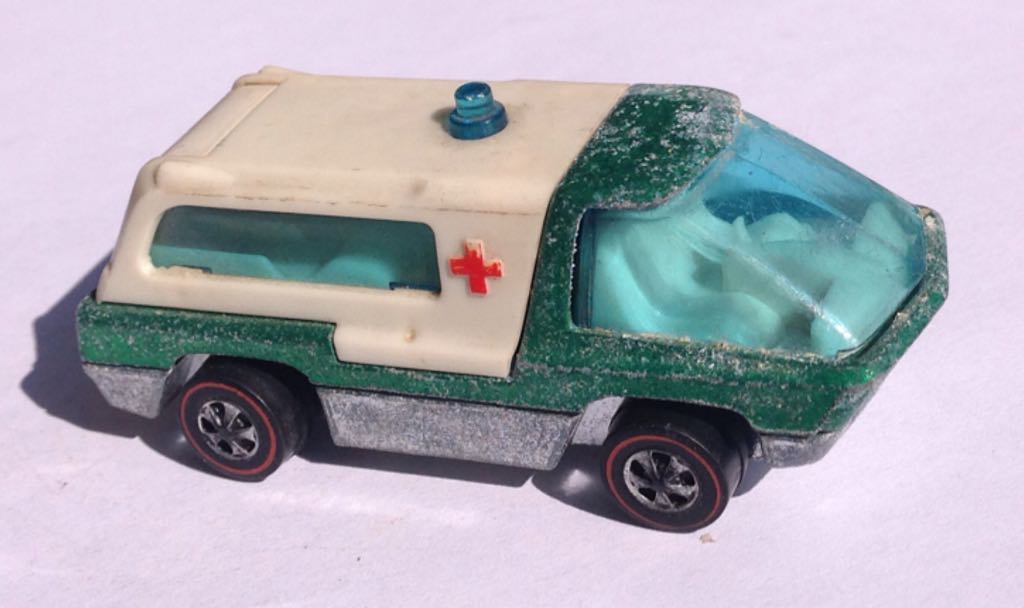 Ambulance - Heavyweights toy car collectible - Main Image 2