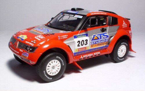 Mitsubishi Pajero Evolution Rally Dakar - Solido toy car collectible - Main Image 2