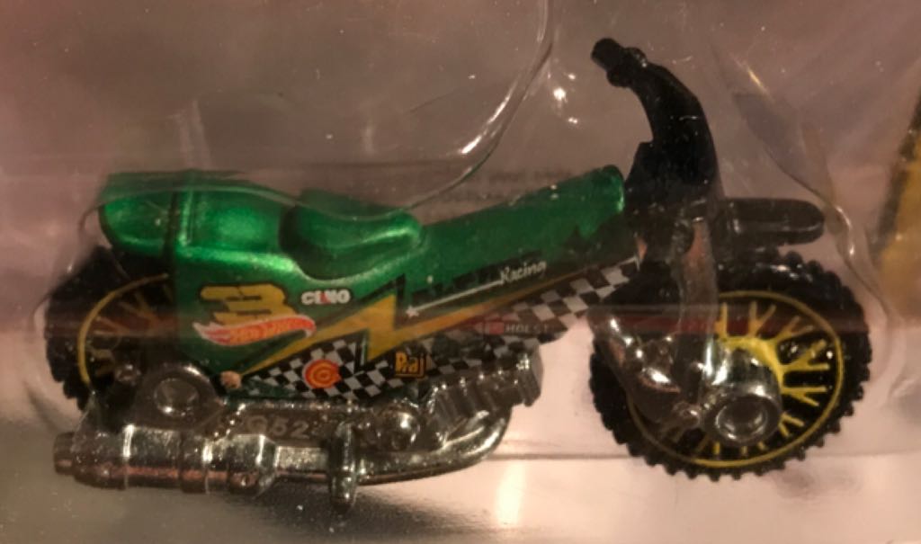 Hot Wheels Tred Shredder - HW Off-Road toy car collectible - Main Image 2