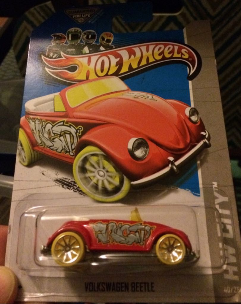 Easter Egg-Clusives: 2007