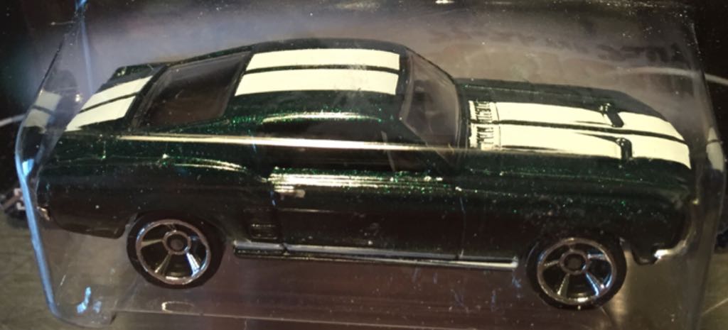 Ford Mustang 1967 - HW Fast & Furious toy car collectible - Main Image 2