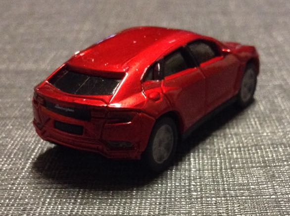 Lamborghini Urus - Dream Collection toy car collectible - Main Image 2