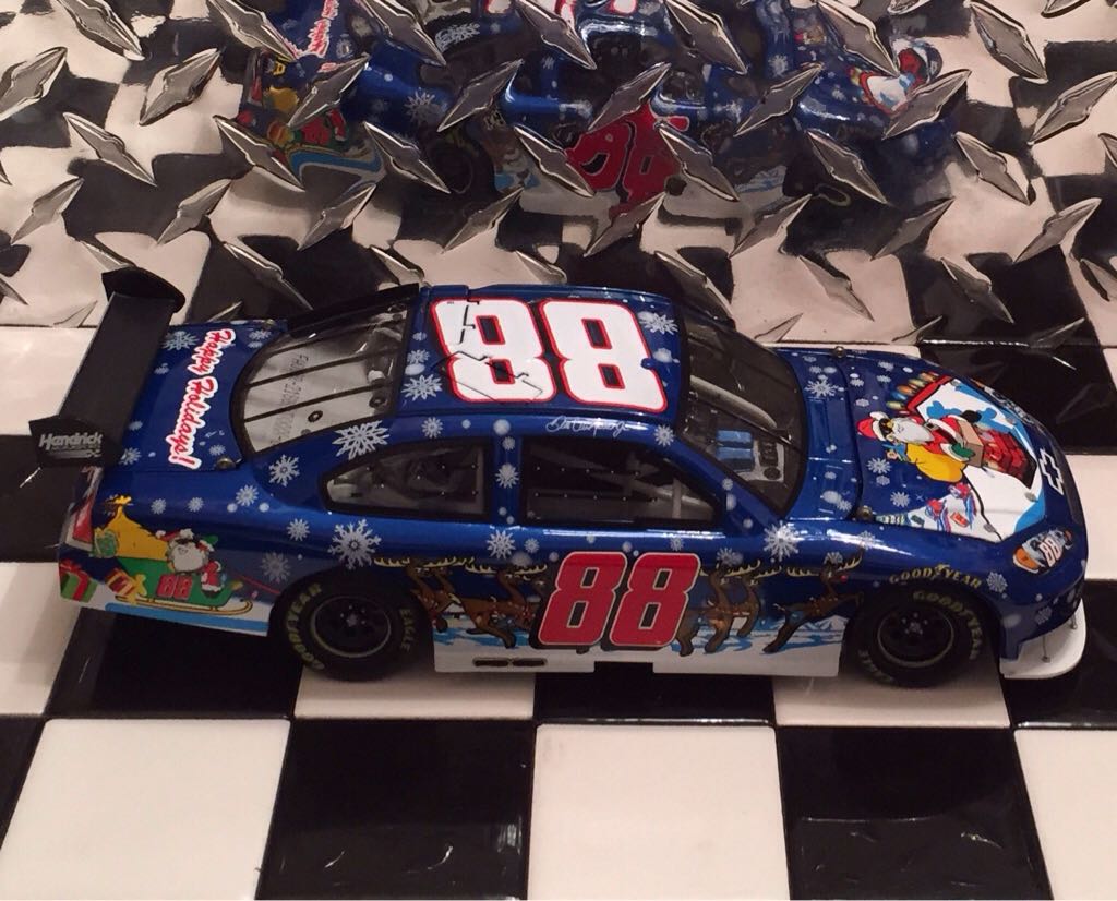 Dale Earnhardt Jr. - NASCAR Sprint Cup Series (Fantasy) toy car collectible - Main Image 2