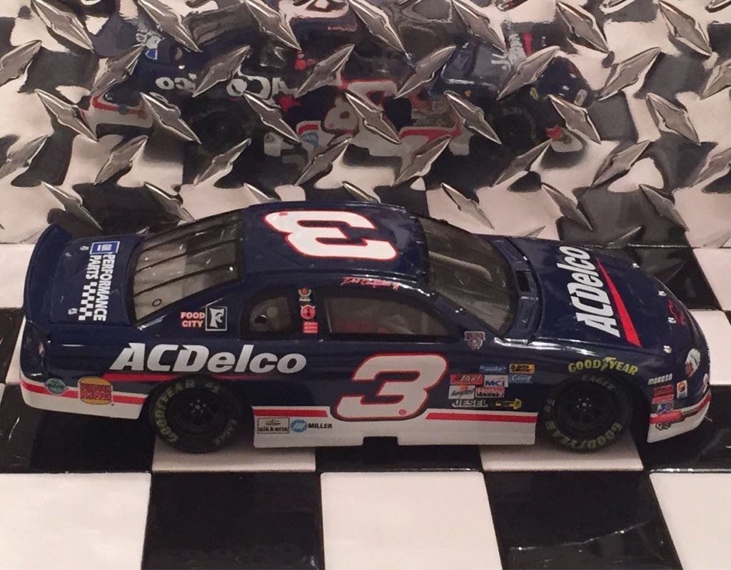 Dale Earnhardt Jr. - NASCAR Busch Series toy car collectible - Main Image 2