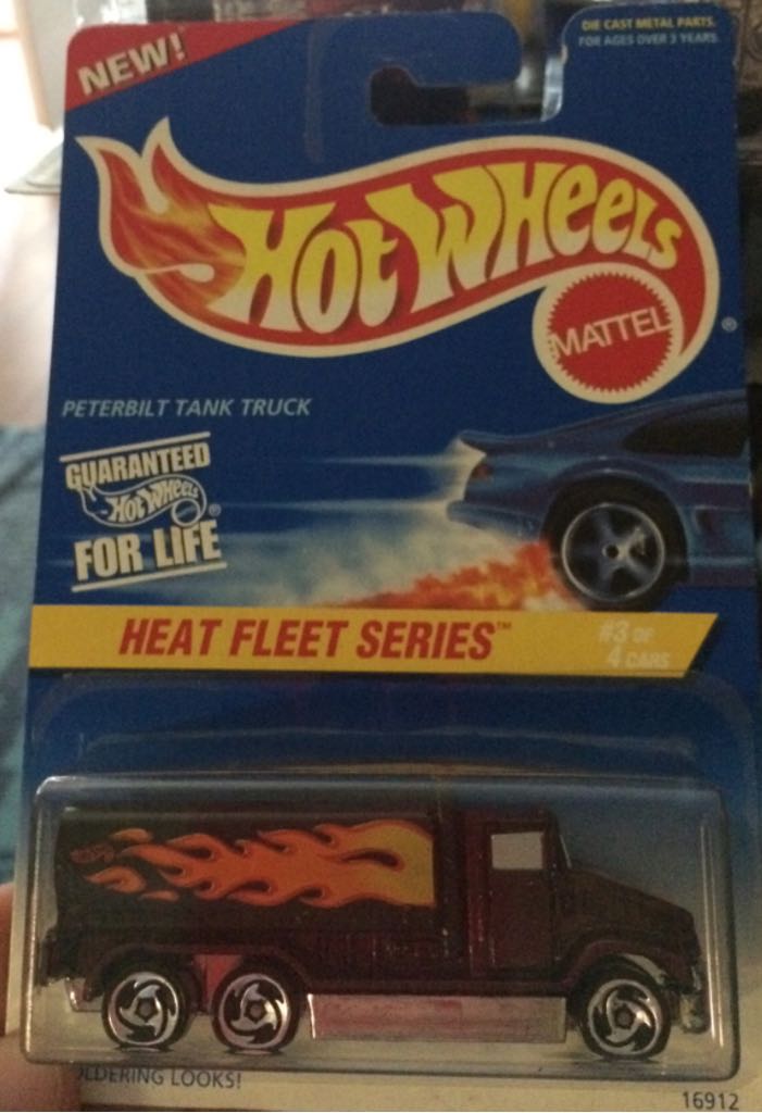 Peterbuilt Tank Truck - Heat Fleet Series toy car collectible - Main Image 1