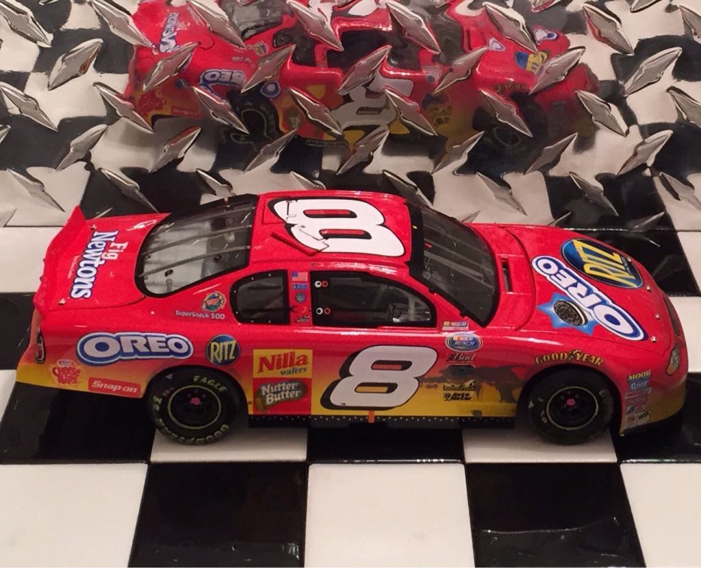 Dale Earnhardt Jr. - NASCAR Busch Series toy car collectible - Main Image 2