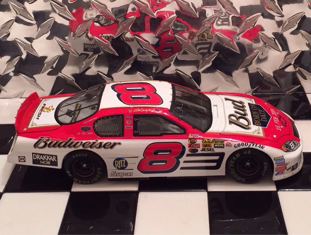 Dale Earnhardt Jr. - NASCAR Nextel Cup Series toy car collectible - Main Image 2