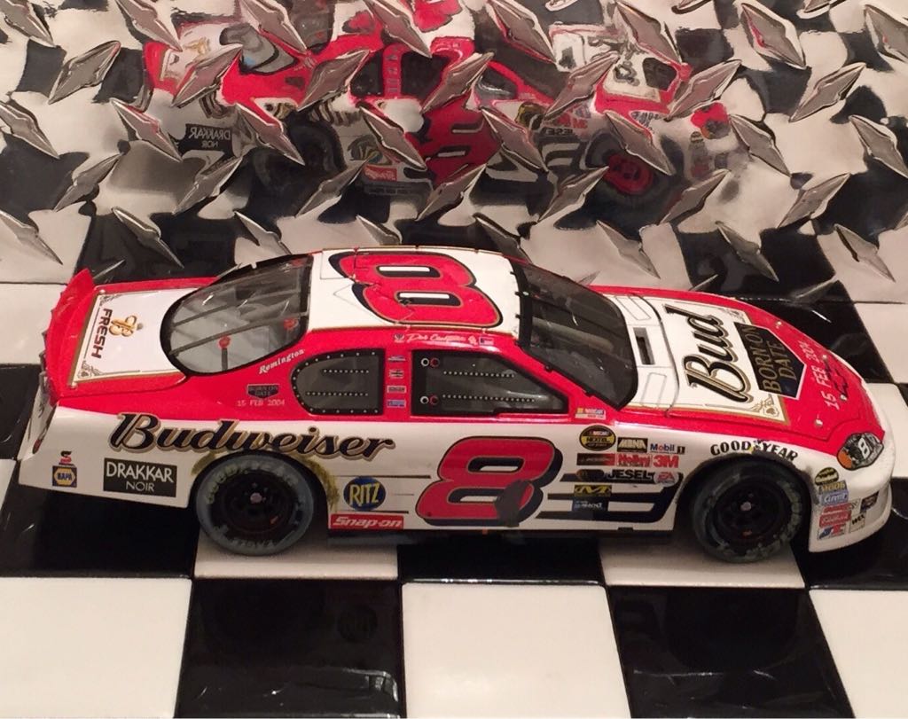Dale Earnhardt Jr. - NASCAR Nextel Cup Series toy car collectible - Main Image 2