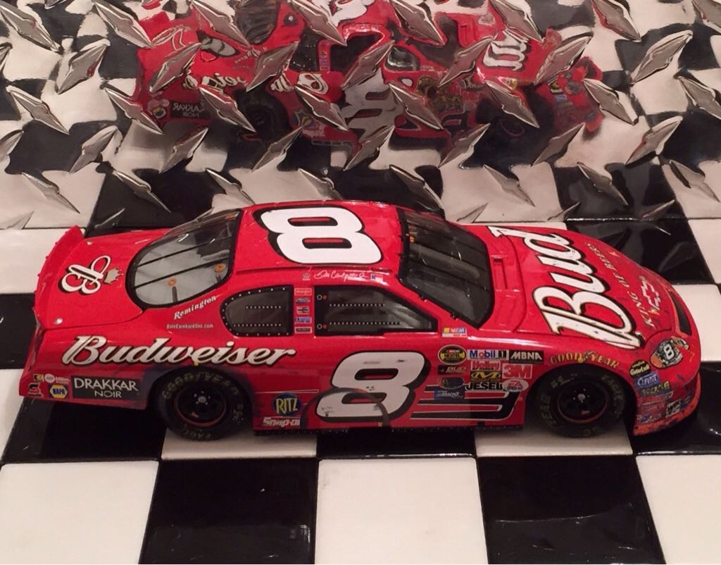 Dale Earnhardt Jr. - NASCAR Nextel Cup Series toy car collectible - Main Image 2