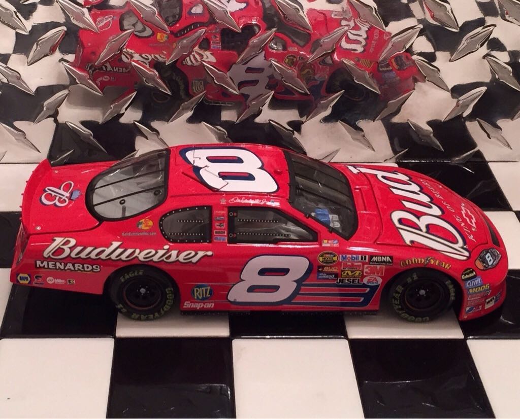 Dale Earnhardt Jr. - NASCAR Nextel Cup Series toy car collectible - Main Image 2