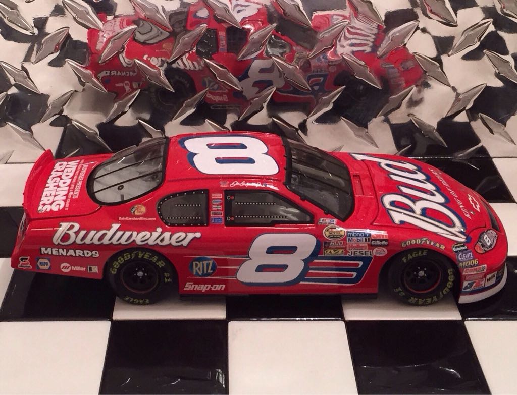 Dale Earnhardt Jr. - NASCAR Nextel Cup Series toy car collectible - Main Image 2