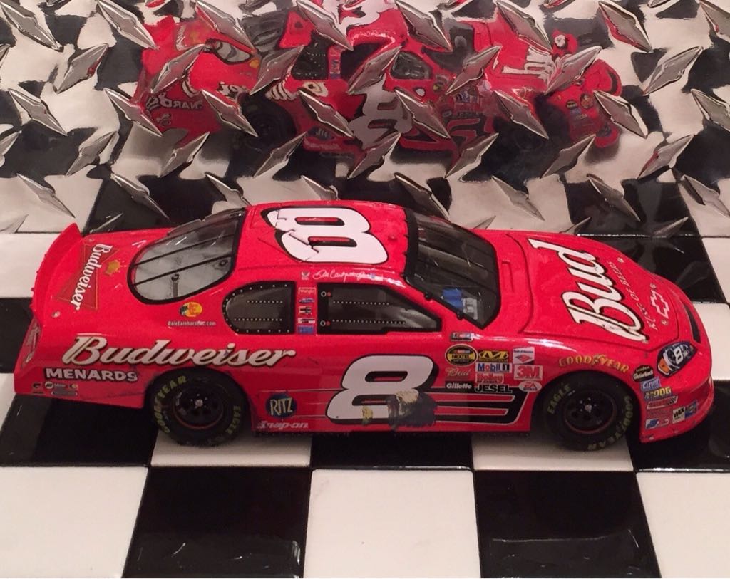 Dale Earnhardt Jr. - NASCAR Nextel Cup Series toy car collectible - Main Image 2