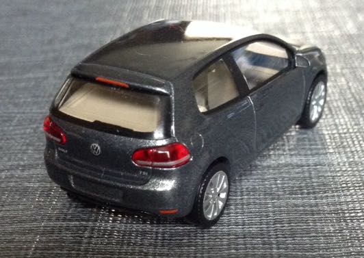 Vw Golf 6  toy car collectible - Main Image 2
