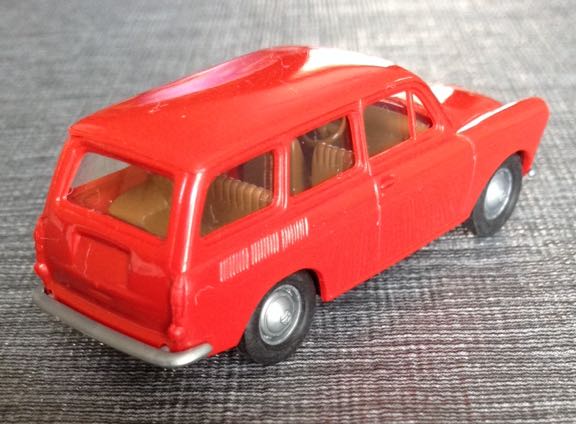 Vw 1500  toy car collectible - Main Image 2