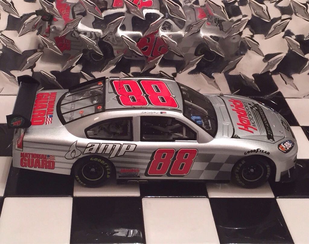 Dale Earnhardt Jr. - NASCAR Sprint Cup Series toy car collectible - Main Image 2