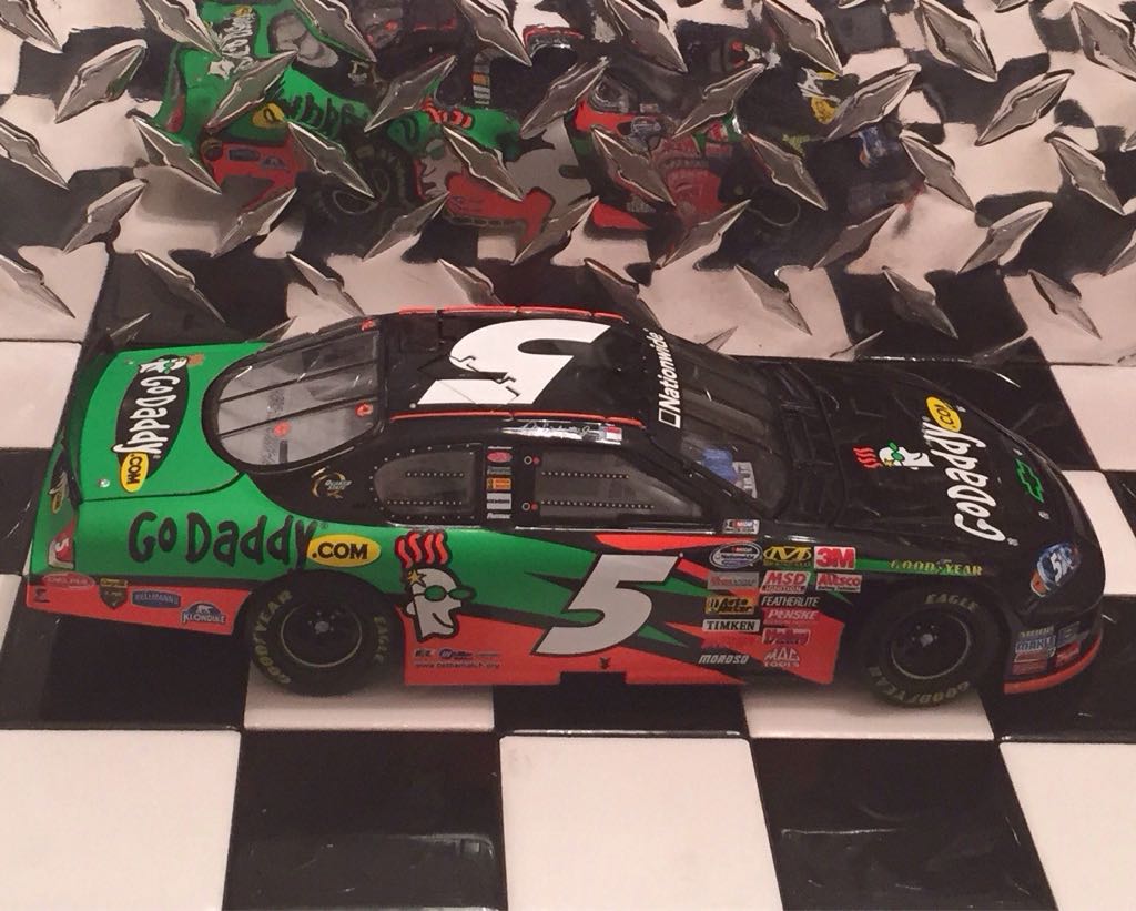 Dale Earnhardt Jr. - NASCAR Nationwide Series toy car collectible - Main Image 2