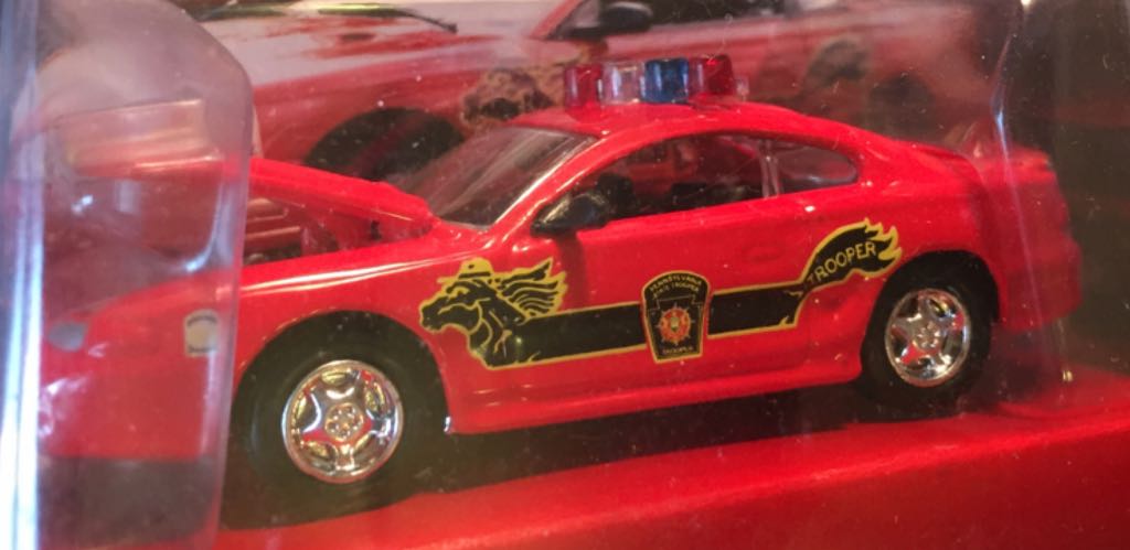 Ford Mustang Cobra - Police Champions Mint toy car collectible - Main Image 2