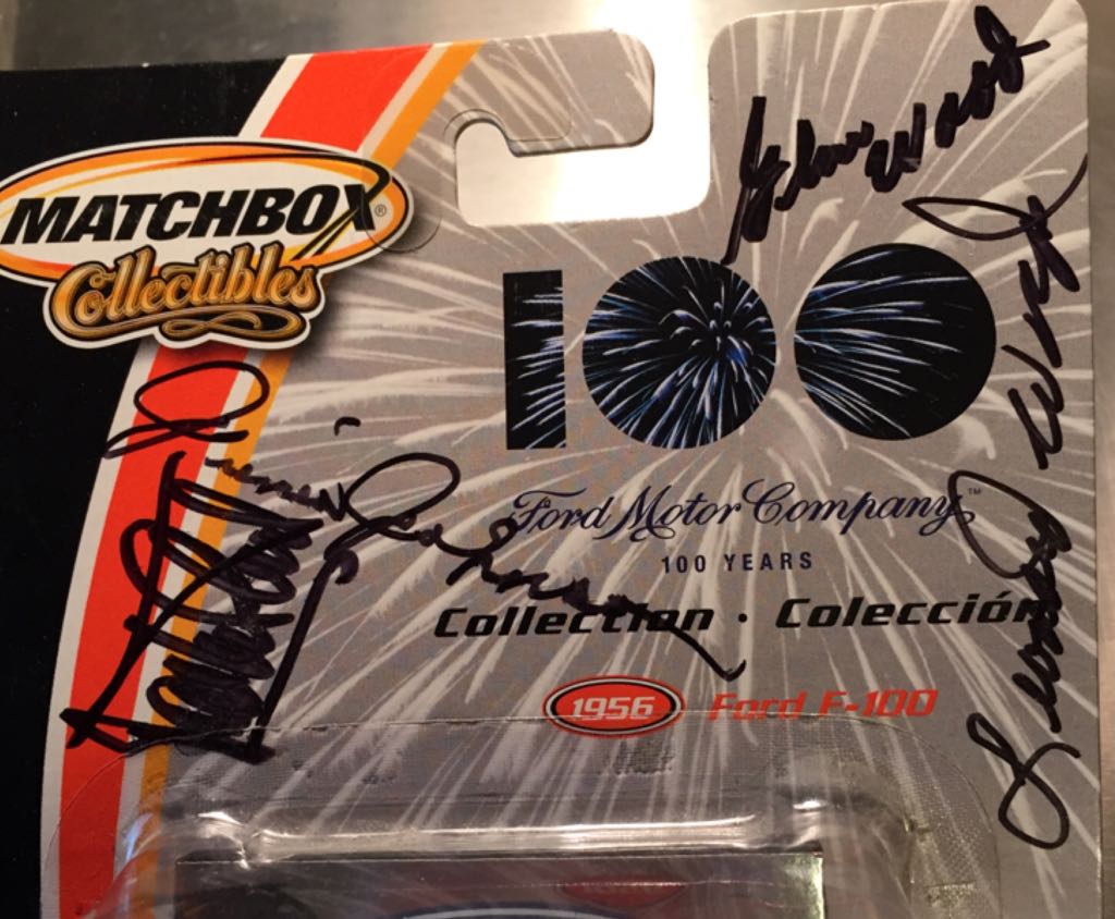 Ford F-100 Pickup (1956) - Ford Motor Company 100 Years Collection toy car collectible - Main Image 2