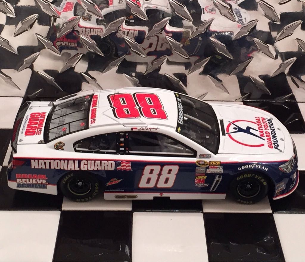 Dale Earnhardt Jr. - NASCAR Sprint Cup Series toy car collectible - Main Image 2