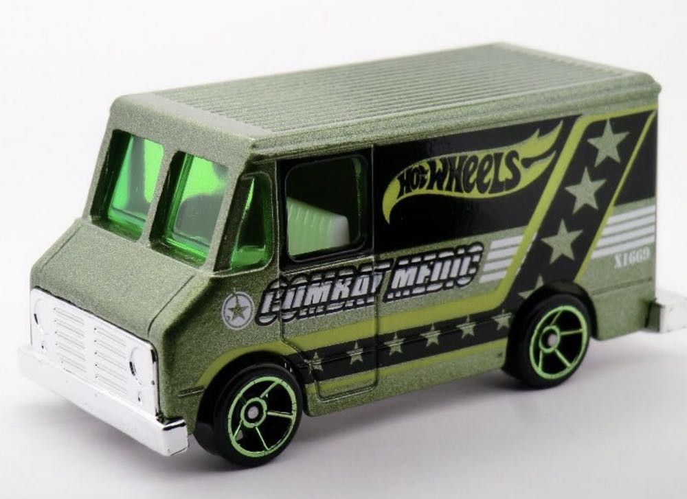 Combat Medic - HW Rescue toy car collectible - Main Image 4