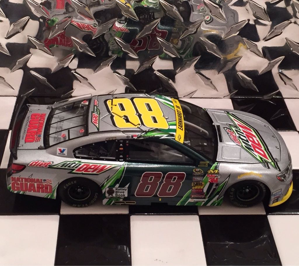 Dale Earnhardt Jr. - NASCAR Sprint Cup Series toy car collectible - Main Image 2