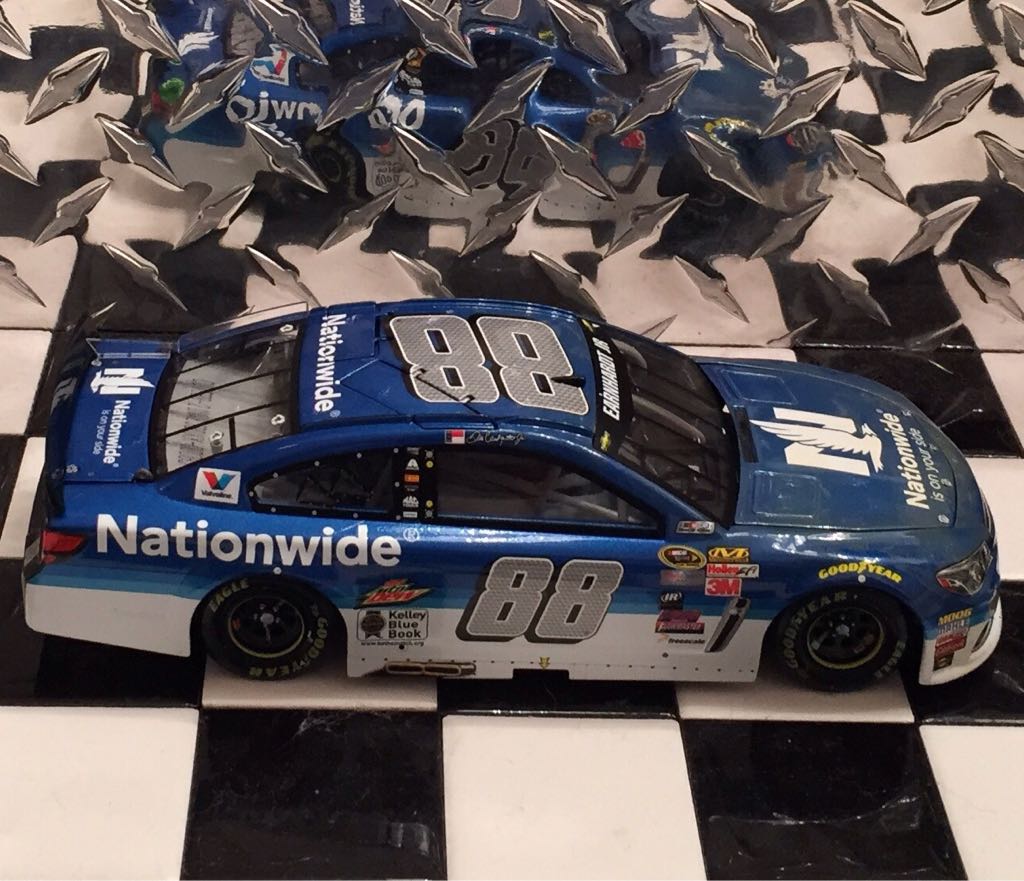 Dale Earnhardt Jr. - NASCAR Sprint Cup Series toy car collectible - Main Image 2