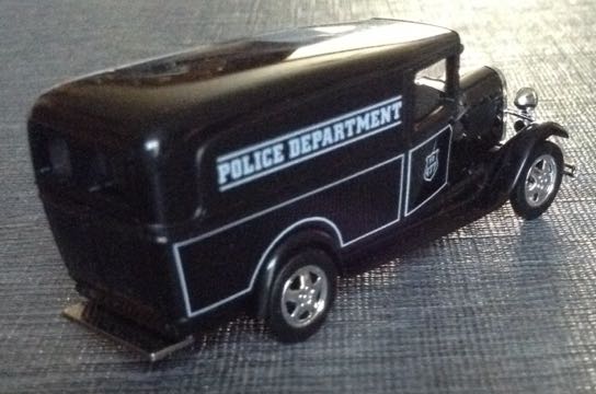 Ford AA - Police Department toy car collectible - Main Image 2