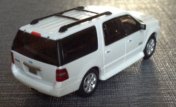 Ford Expodition EL  toy car collectible - Main Image 2
