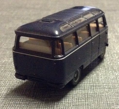 Mercedes Benz O319 - Samba toy car collectible - Main Image 2