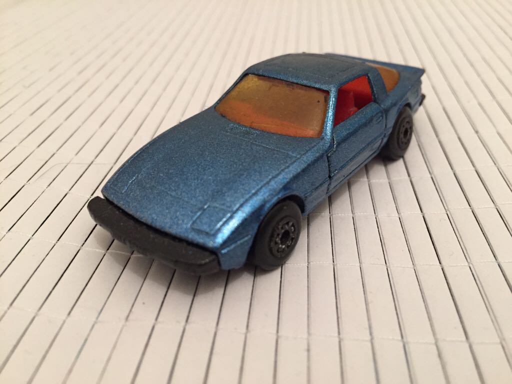 Hydraulic Lightning Ramone / Pit Crew Member Flo